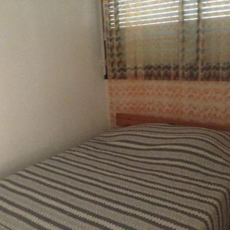 Grand T3 A 100m Des Commerces, Et Piscine, 6 Couchages, Parking Facile - Fr-1-81-507