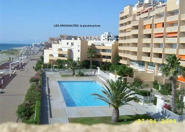 Grand T3 A 100m Des Commerces, Et Piscine, 6 Couchages, Parking Facile - Fr-1-81-507 *
