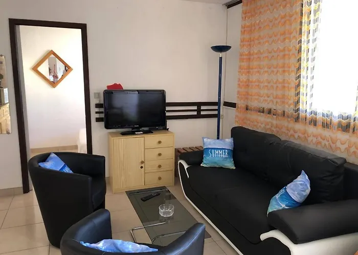 Grand T3 A 100m Des Commerces, Et Piscine, 6 Couchages, Parking Facile - Fr-1-81-507 *